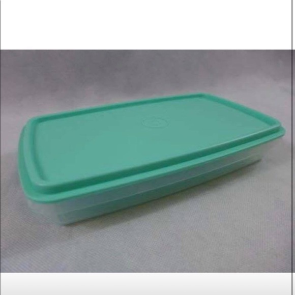 Tupperware Slim Container in Mint - Picture 2 of 2